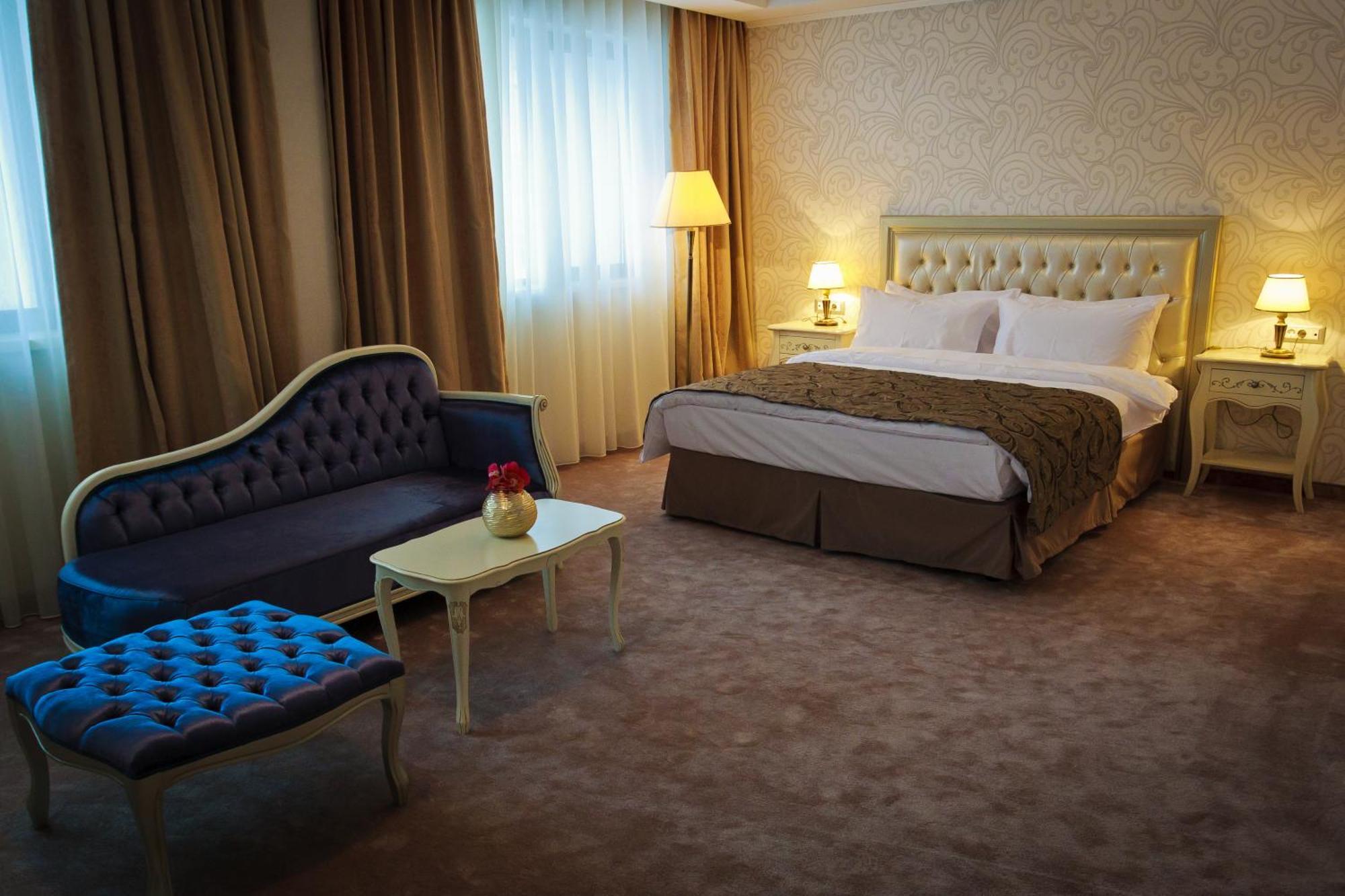 Hotel Roman By Dumbrava Business Resort Exterior foto